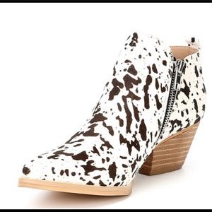 Zip up cowhide bootie